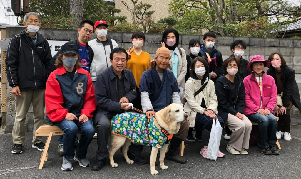 第36回奈良公園ゴミゼロウォーク参加者で記念撮影